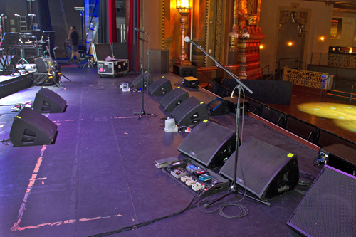 Színpadi lábmonitorok (wedge) Színpadi lábmonitorok (wedge)