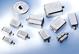 f&uuml;lmonitor hangsug&aacute;rz&oacute;